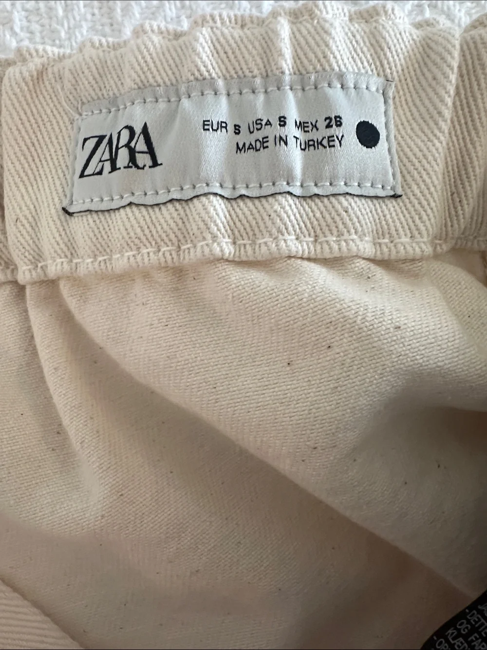 Zara Signature Denim Bermuda Shorts in Ecru